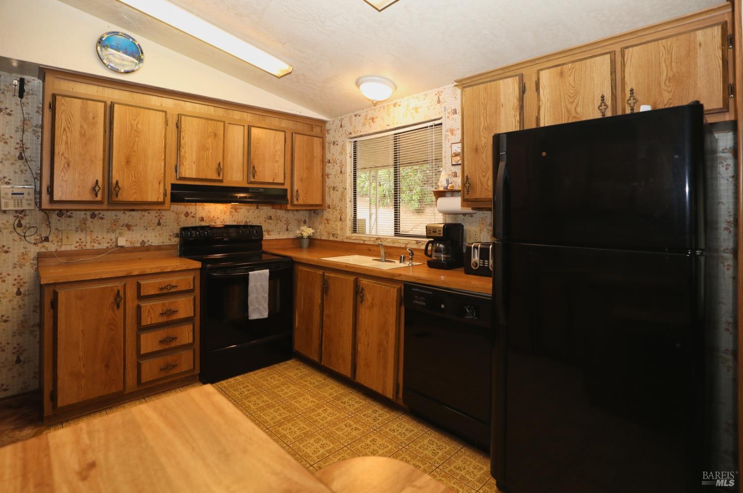 11480 San Joaquin Extension Clearlake CA 95422