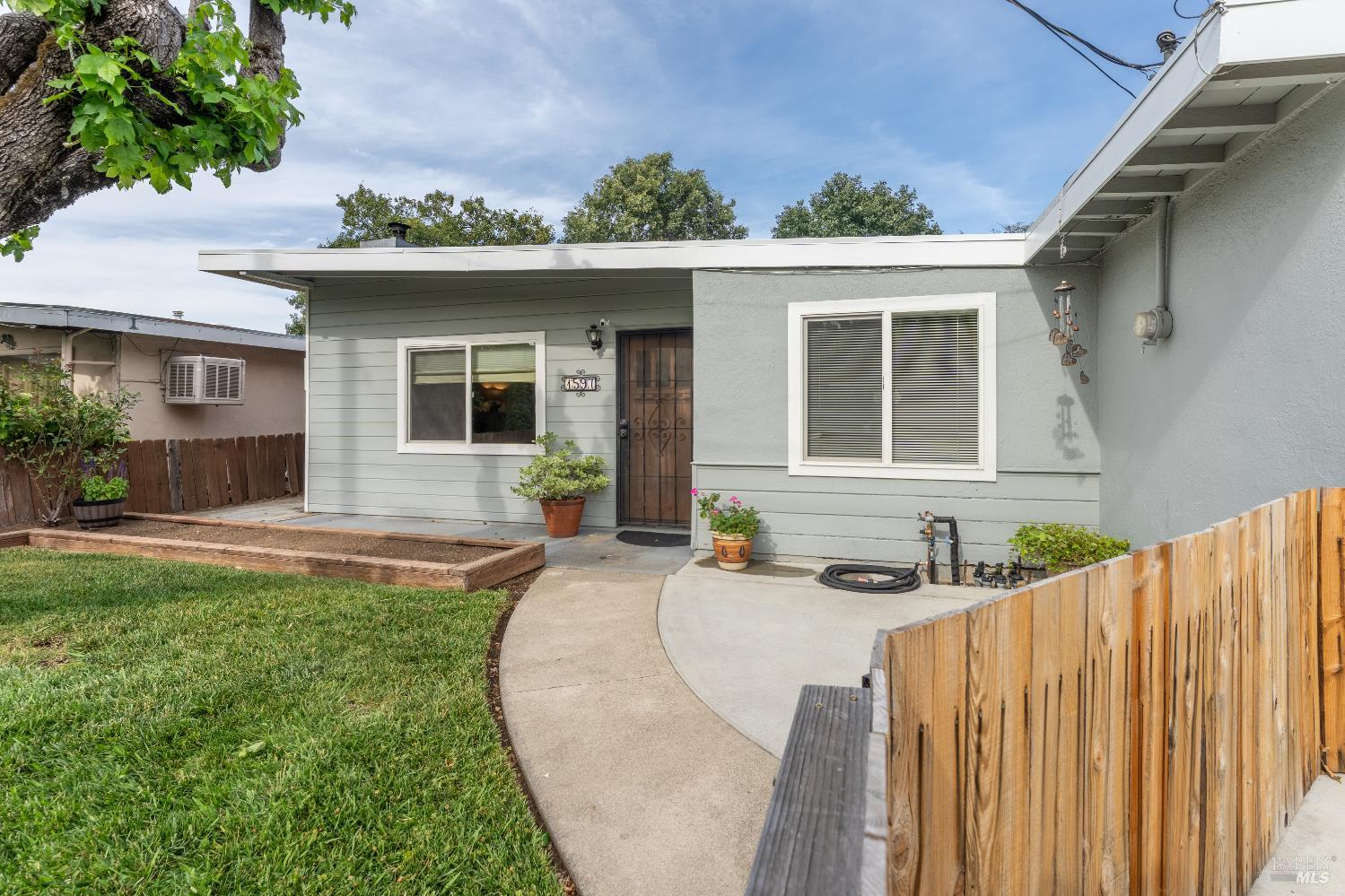 1597 Elm Street Ukiah CA 95482