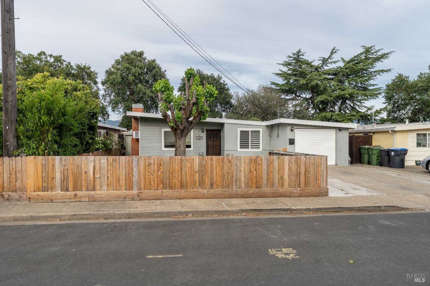 1597 Elm Street Ukiah CA 95482