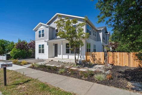 109 Paul Wittke Drive Healdsburg CA 95448