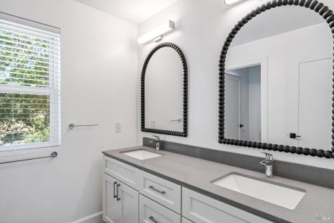 109 Paul Wittke Drive Healdsburg CA 95448
