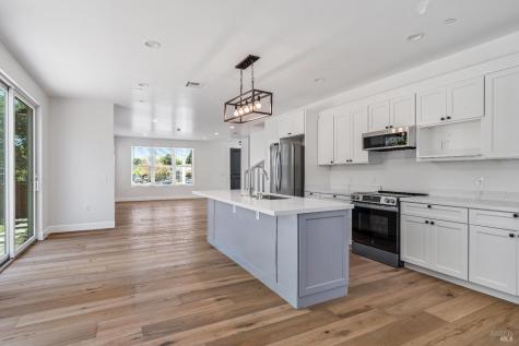 109 Paul Wittke Drive Healdsburg CA 95448