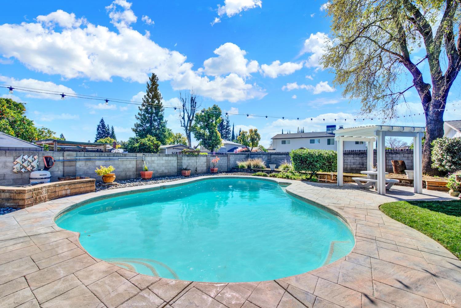 116 Alturas Court Vacaville CA 95688