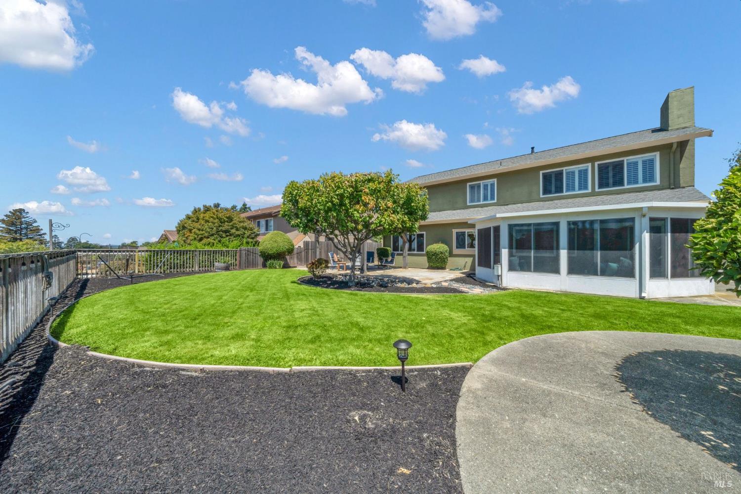 842 Oxford Way Benicia CA 94510