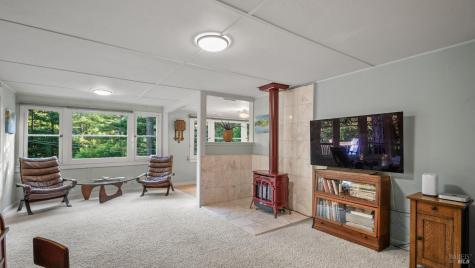 14801 Canyon 4 Road Guerneville CA 95446