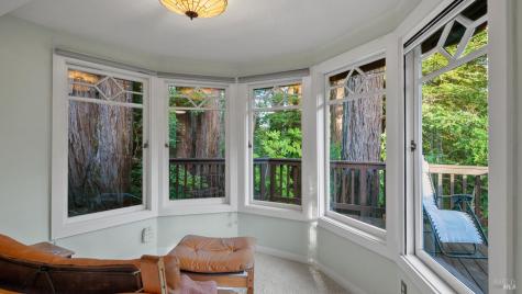 14801 Canyon 4 Road Guerneville CA 95446