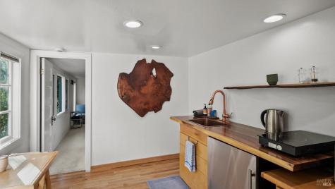 14801 Canyon 4 Road Guerneville CA 95446