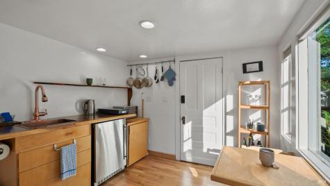 14801 Canyon 4 Road Guerneville CA 95446