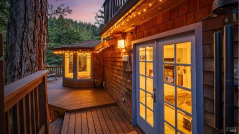 14801 Canyon 4 Road Guerneville CA 95446