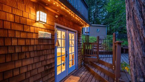14801 Canyon 4 Road Guerneville CA 95446
