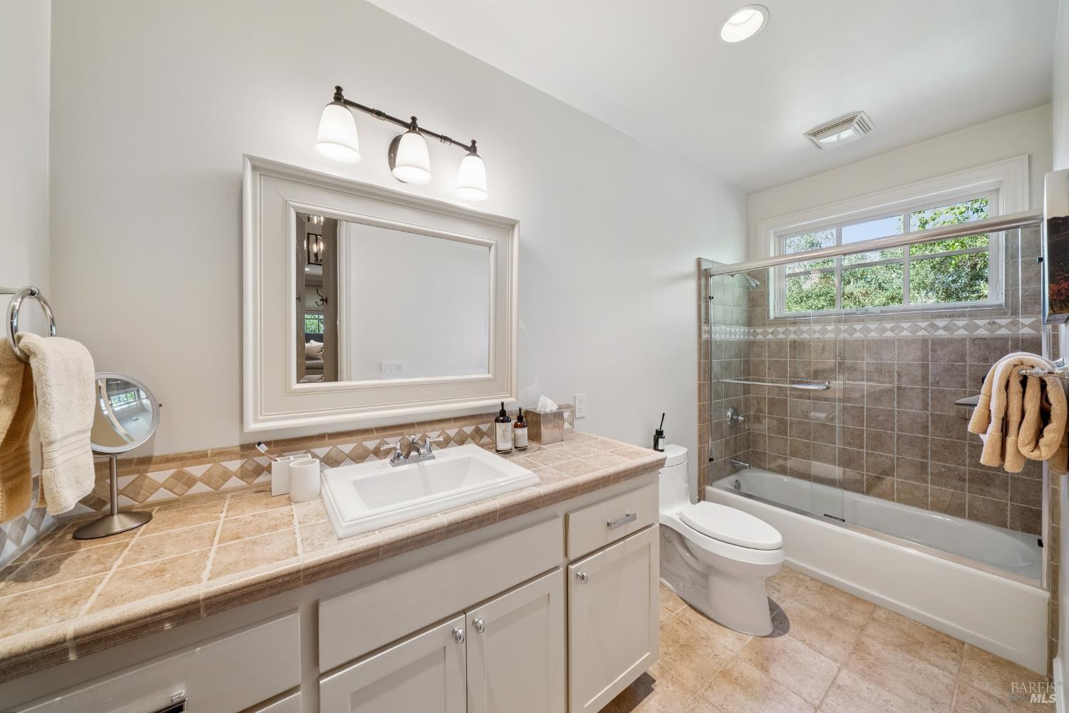 1297 Leaning Oak Drive Napa CA 94558