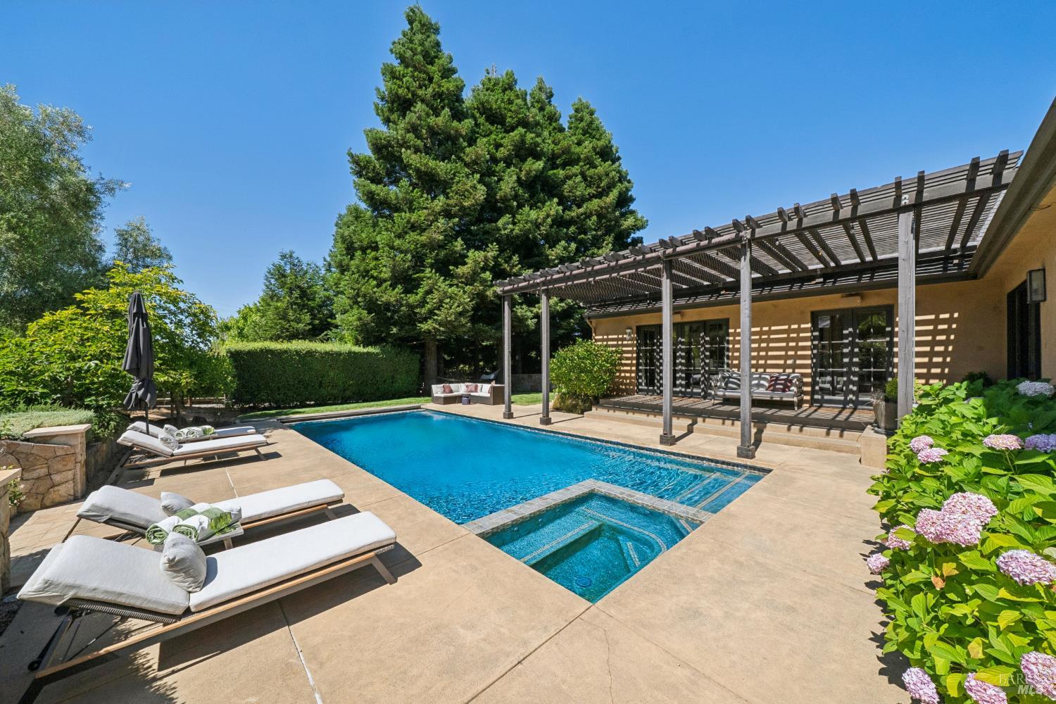 1297 Leaning Oak Drive Napa CA 94558