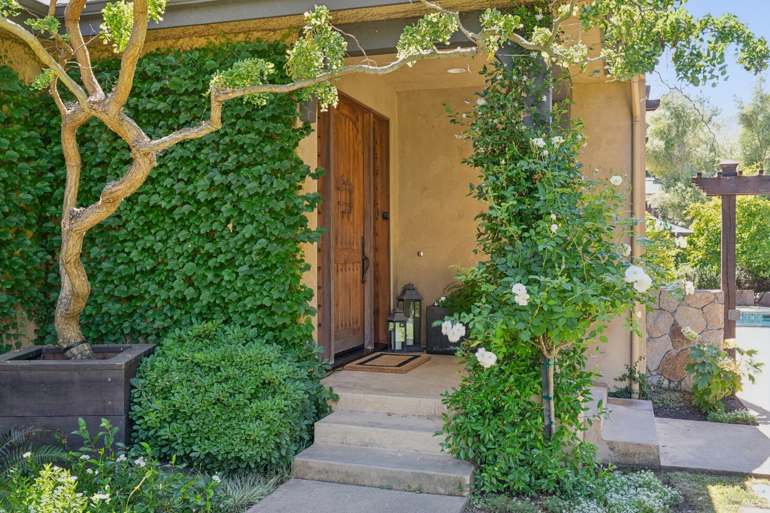 1297 Leaning Oak Drive Napa CA 94558