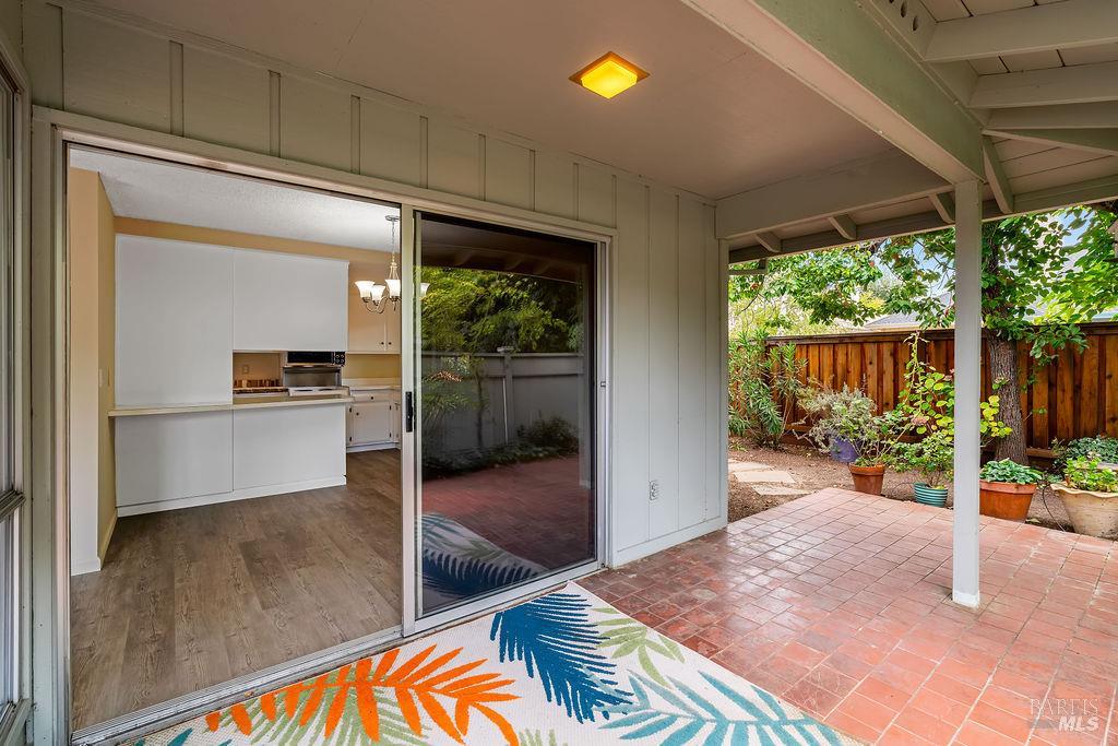 172 White Oak Drive Santa Rosa CA 95409