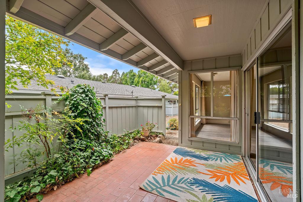 172 White Oak Drive Santa Rosa CA 95409