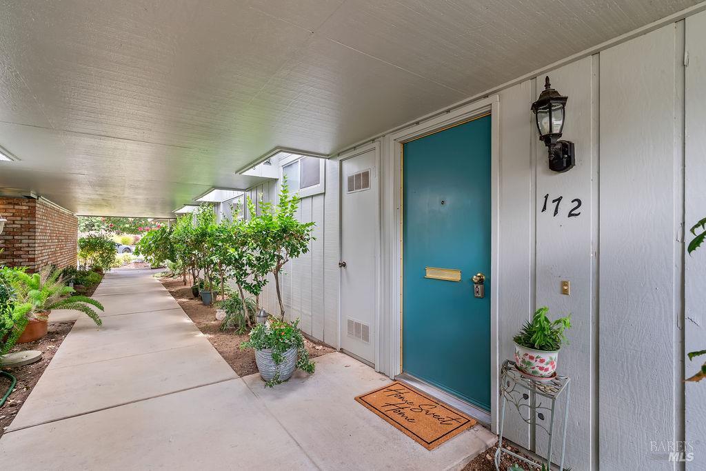 172 White Oak Drive Santa Rosa CA 95409