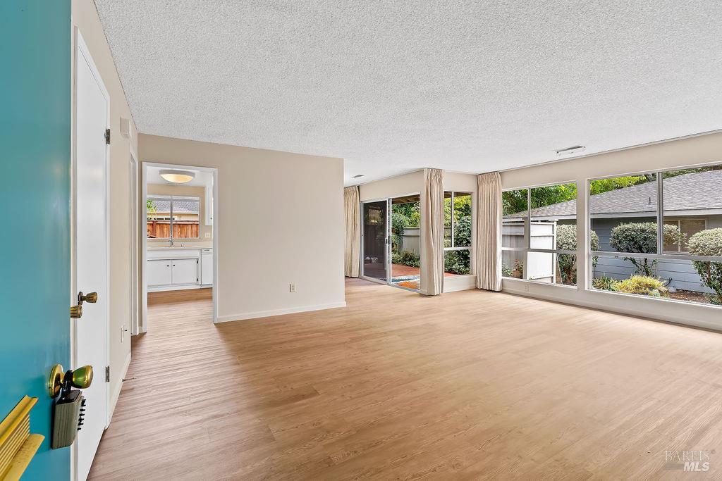 172 White Oak Drive Santa Rosa CA 95409