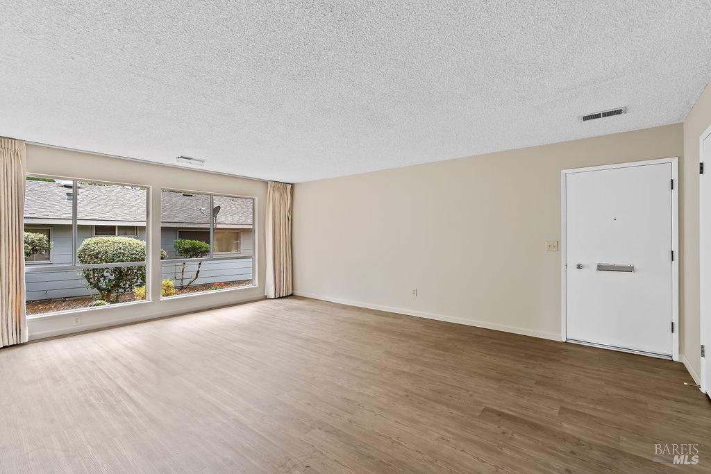 172 White Oak Drive Santa Rosa CA 95409