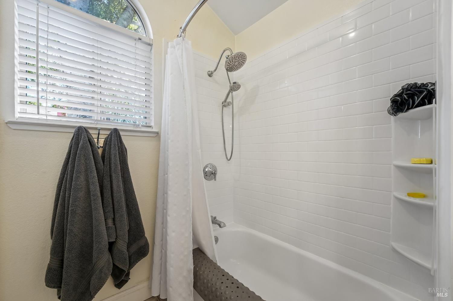 1711 North Street Santa Rosa CA 95404