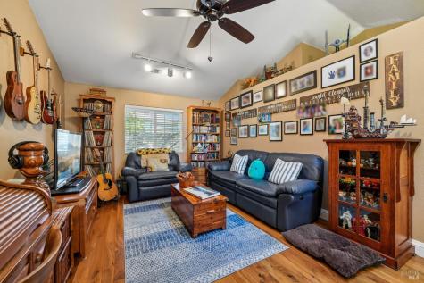 1711 North Street Santa Rosa CA 95404