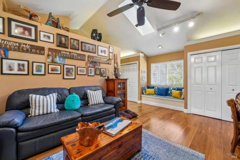 1711 North Street Santa Rosa CA 95404
