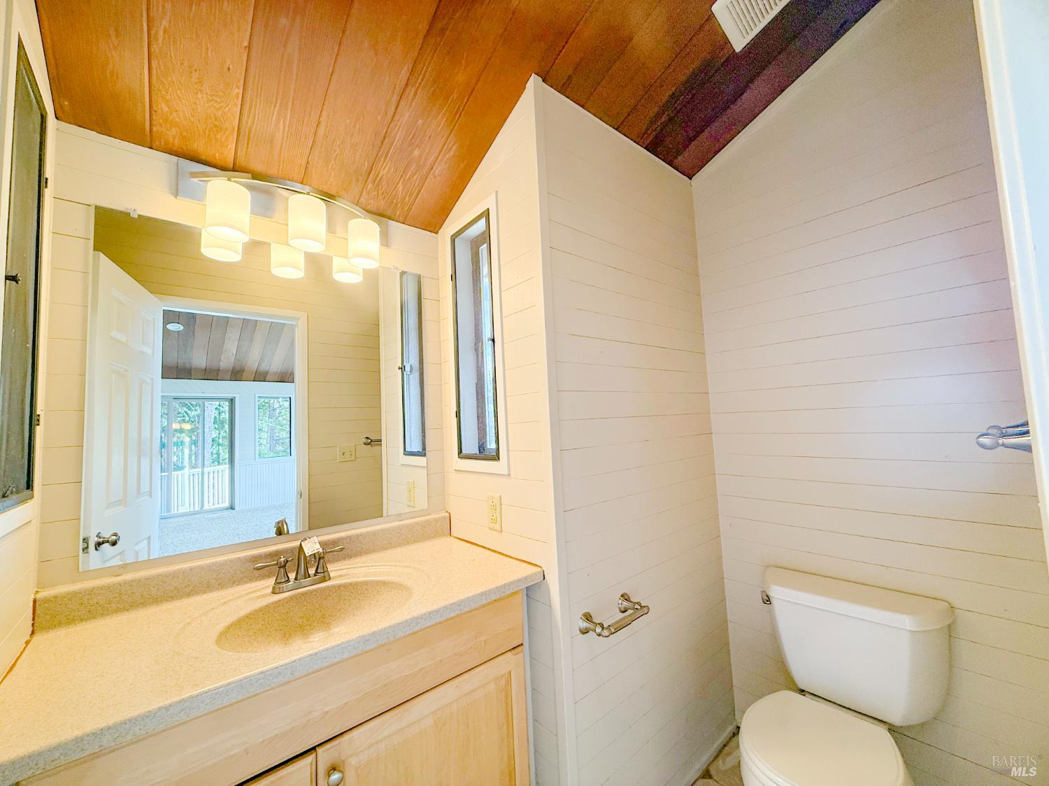 27620 Poppy Drive Willits CA 95490