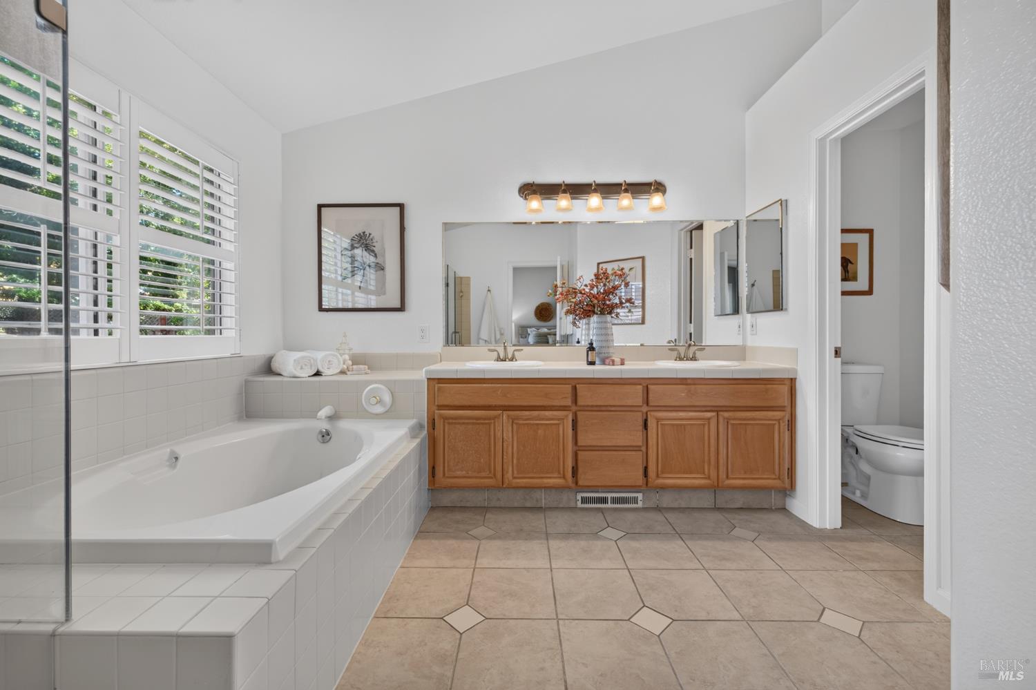 821 Wildflower Court Petaluma CA 94954