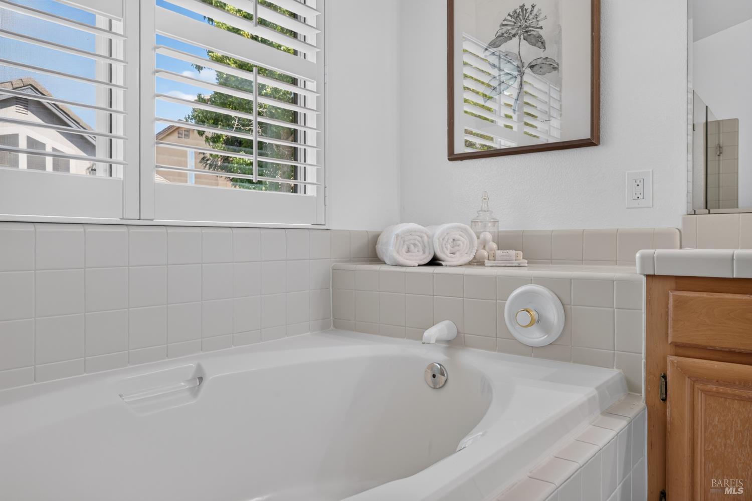 821 Wildflower Court Petaluma CA 94954
