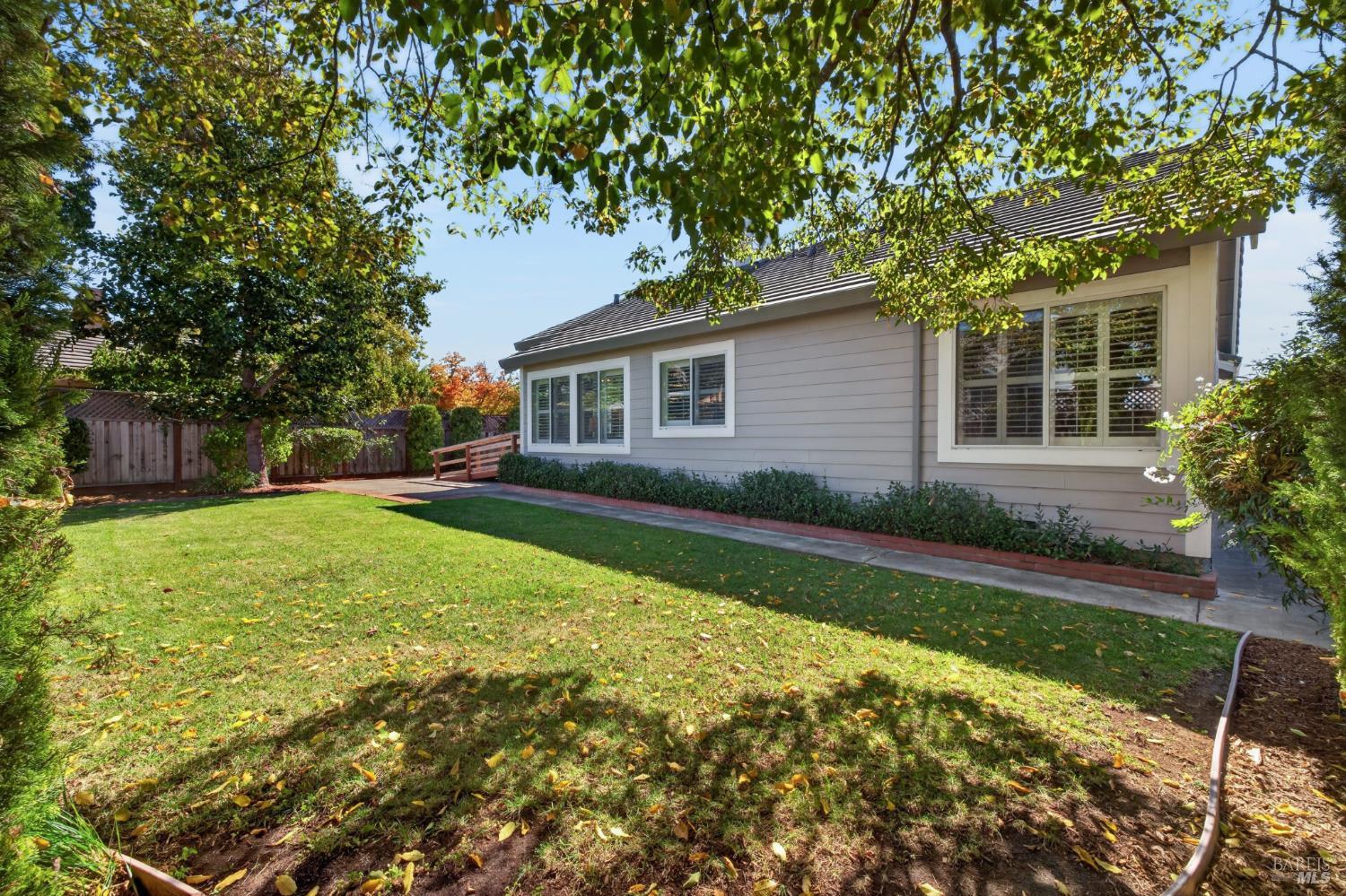 821 Wildflower Court Petaluma CA 94954