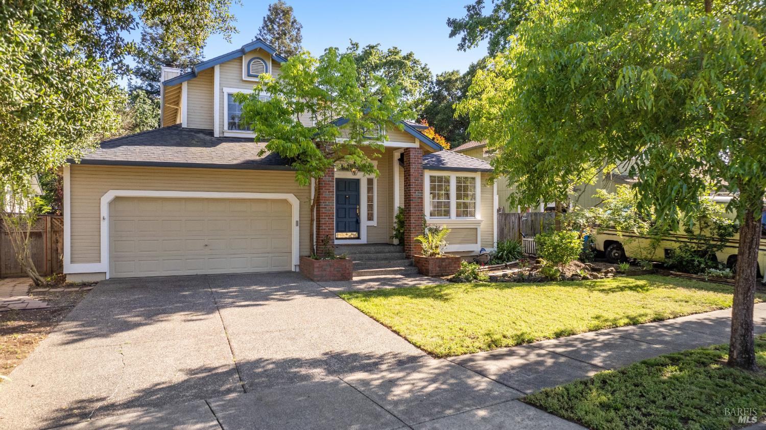 1874 Amy Avenue Santa Rosa CA 95401