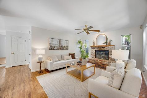 1874 Amy Avenue Santa Rosa CA 95401