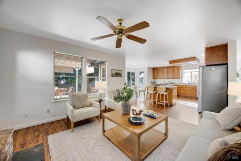 1874 Amy Avenue Santa Rosa CA 95401