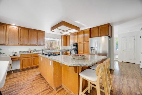 1874 Amy Avenue Santa Rosa CA 95401