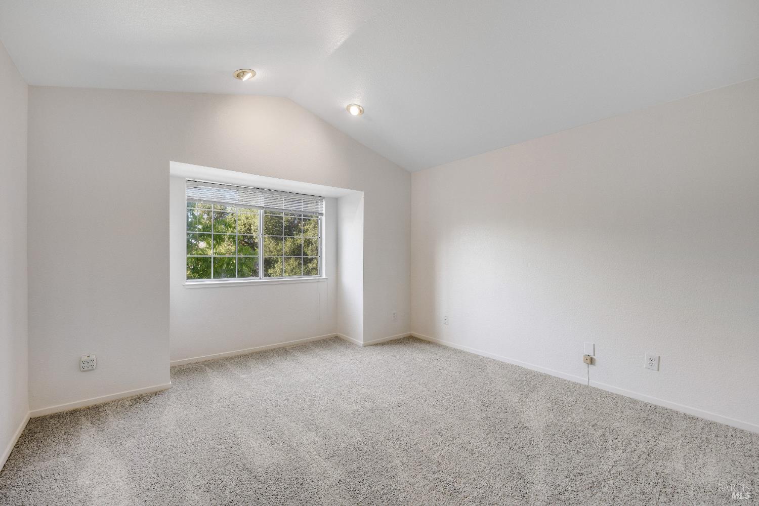 1874 Amy Avenue Santa Rosa CA 95401