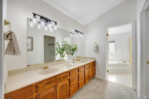 1874 Amy Avenue Santa Rosa CA 95401