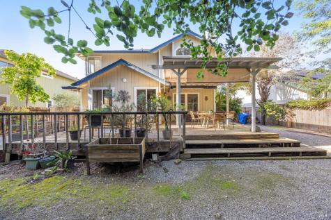 1874 Amy Avenue Santa Rosa CA 95401