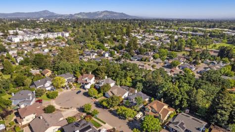 1874 Amy Avenue Santa Rosa CA 95401