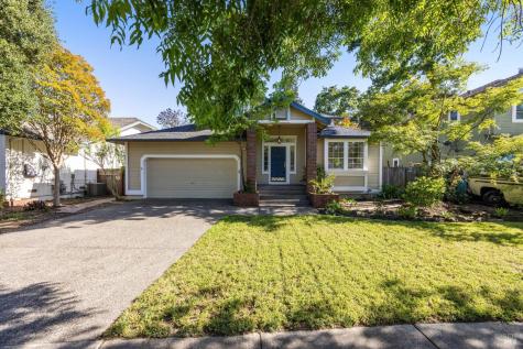 1874 Amy Avenue Santa Rosa CA 95401