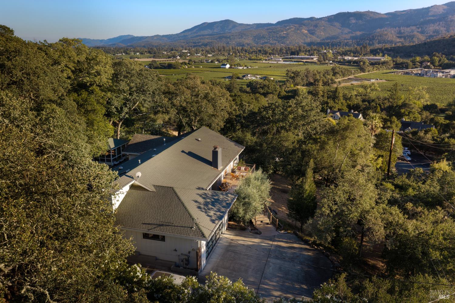 258 Via Monte Road St. Helena CA 94574