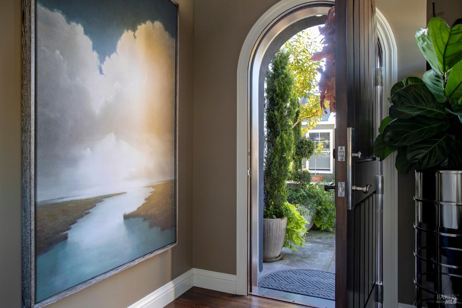 330 Plaza Street Healdsburg CA 95448