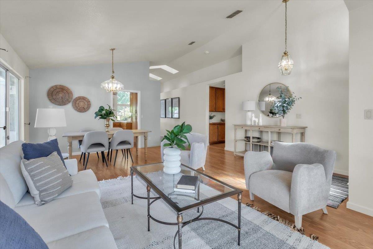 5923 Palm Springs Court Elk Grove CA 95758