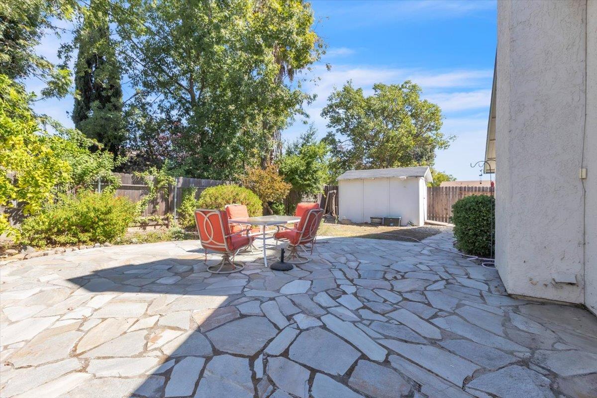 5923 Palm Springs Court Elk Grove CA 95758