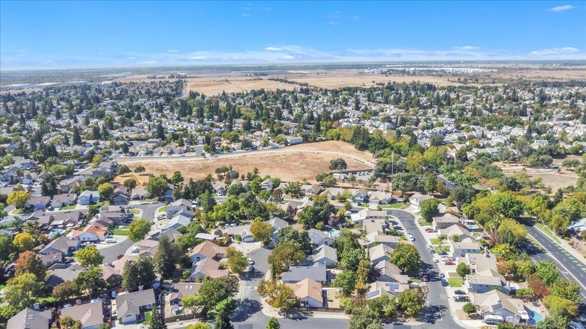 5923 Palm Springs Court Elk Grove CA 95758