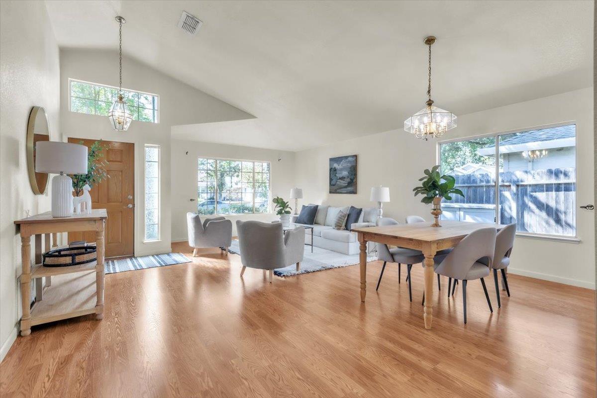 5923 Palm Springs Court Elk Grove CA 95758