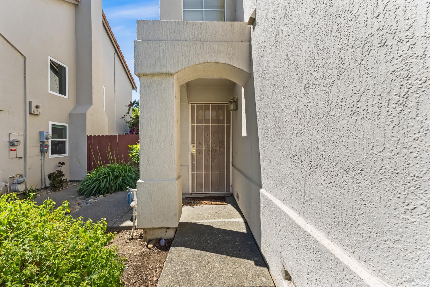 1109 Syracuse Circle Vacaville CA 95687