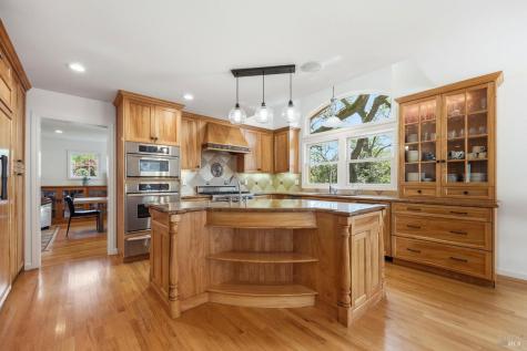 857 Wildwood Trail Santa Rosa CA 95409