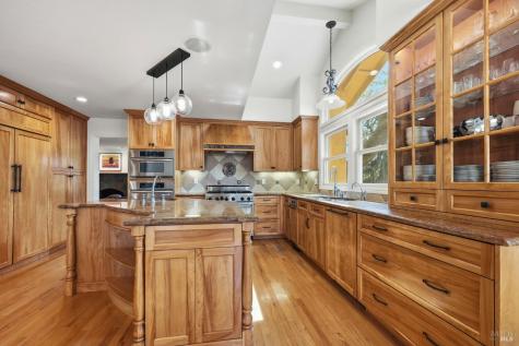 857 Wildwood Trail Santa Rosa CA 95409