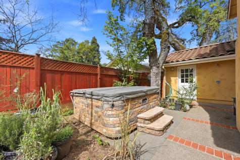 857 Wildwood Trail Santa Rosa CA 95409
