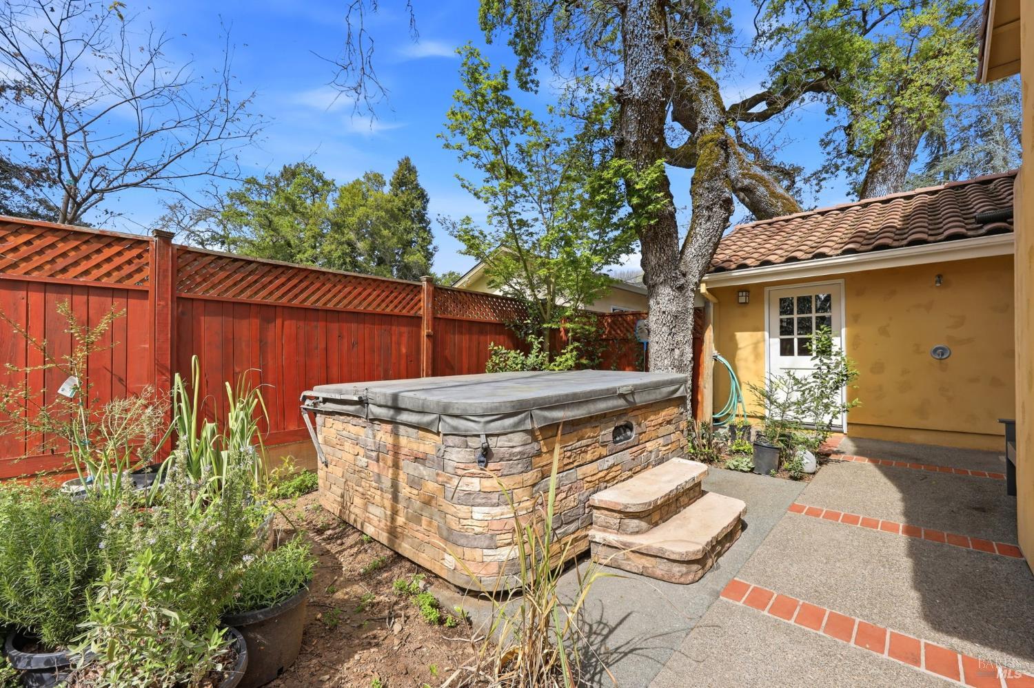 857 Wildwood Trail Santa Rosa CA 95409