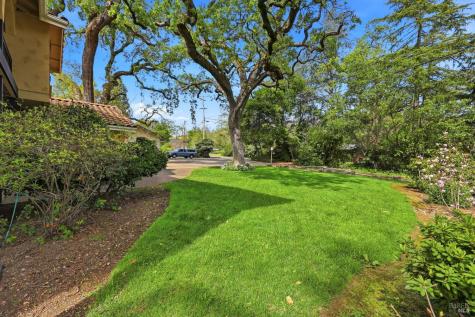 857 Wildwood Trail Santa Rosa CA 95409